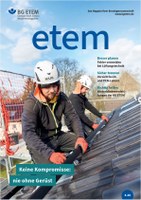 Bei der Montage und Instandhaltung von Photovoltaikanlagen zählen Abstürze zu den großen Risiken. Unternehmen können ihre Beschäftigten davor schützen - indem sie konsequent Gerüste verwenden.